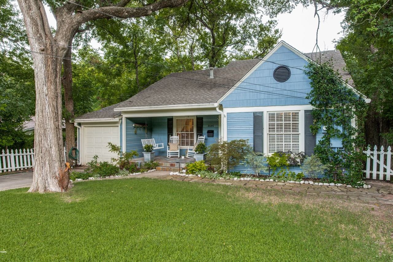 8646 Groveland Dr - Photo 3 of 25