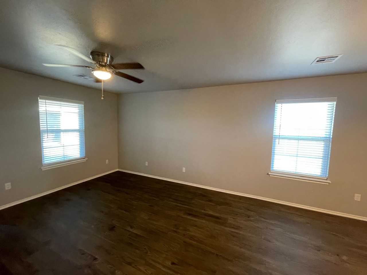 567 Walker Drive #24 - Photo 5 of 13