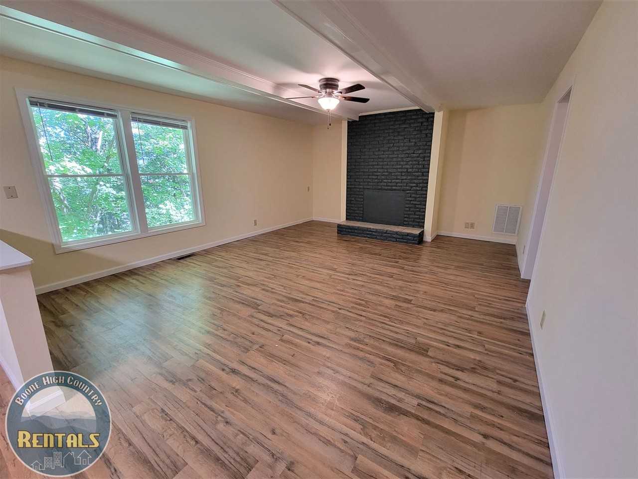 733 Forest Hill Dr - Photo 2 of 19