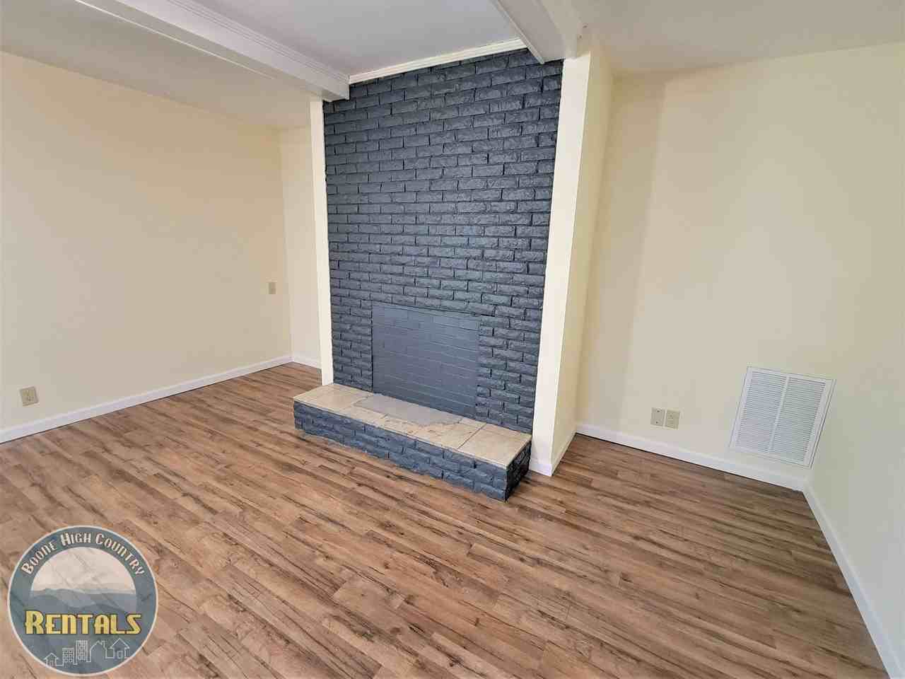 733 Forest Hill Dr - Photo 5 of 19