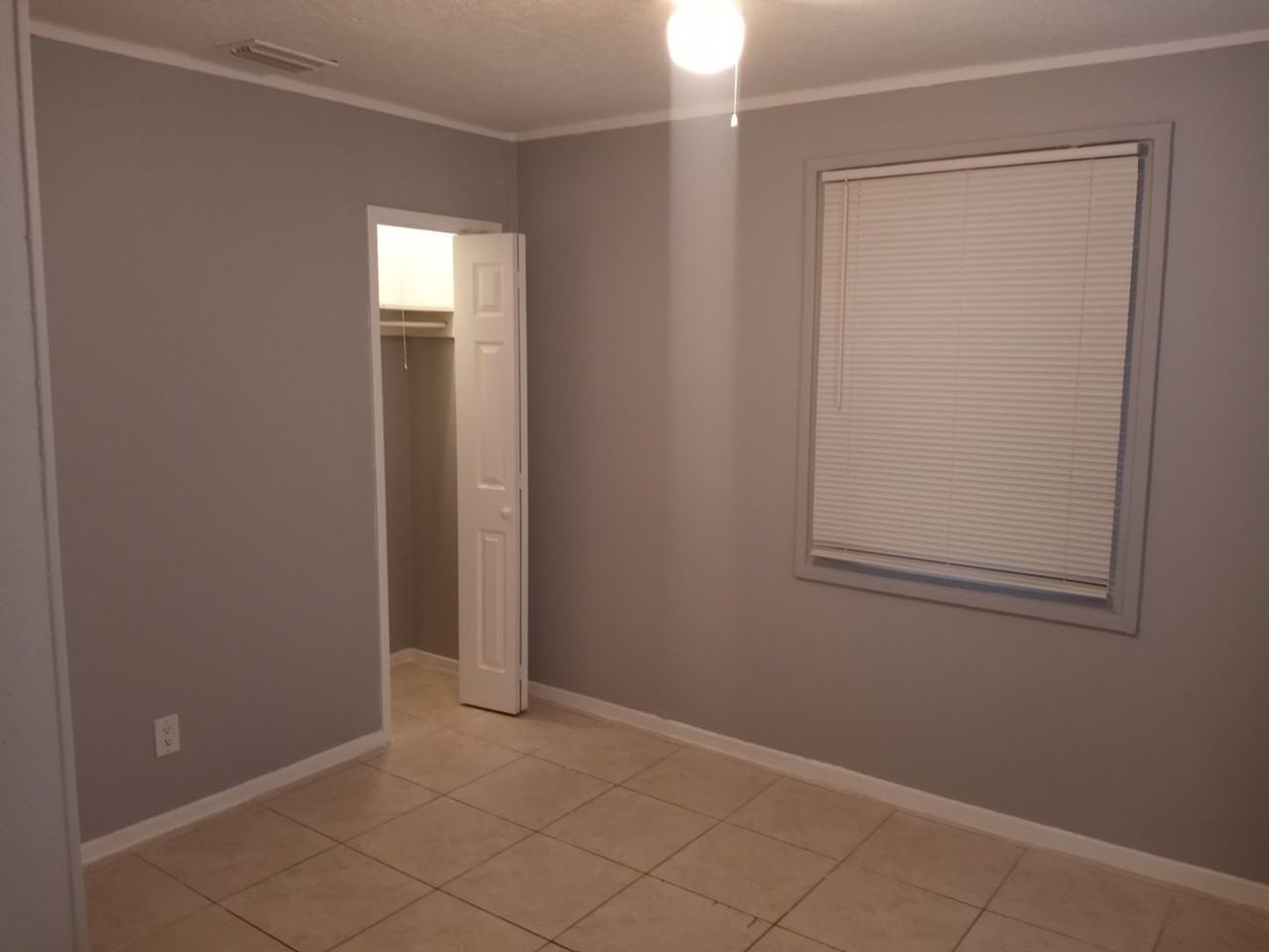 522 W 3rd St - Photo 5 of 12