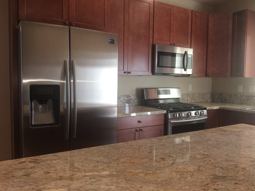 1205 Wild Oak Ct - Photo 2 of 18