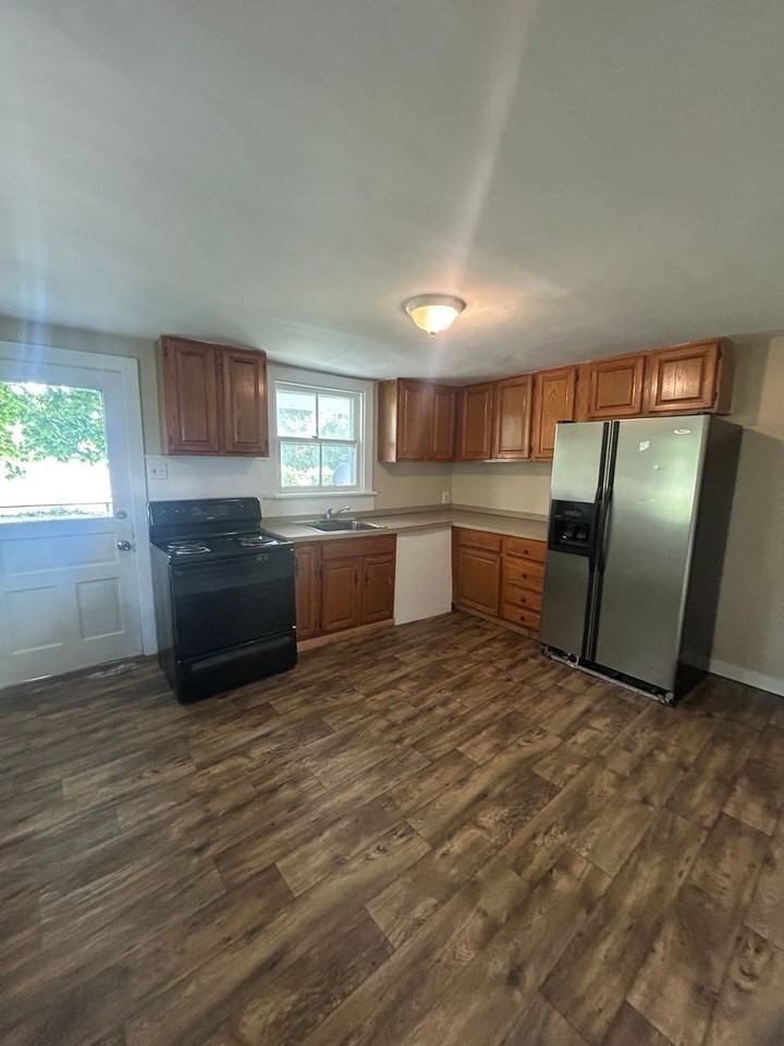 7 Sherman Ave - Photo 7 of 18