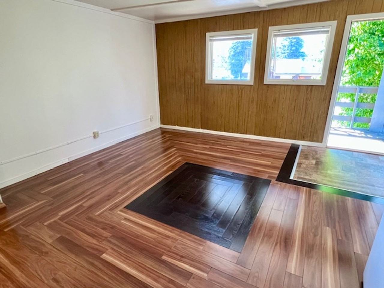 2301 Roosevelt Dr #4 - Photo 2 of 14