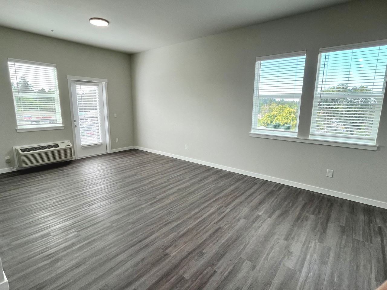 New Luxury Apartments in South Salem - Photo 6 of 13