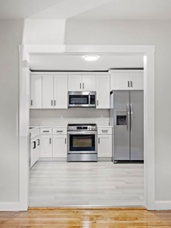 58 N Main St - Photo 3 of 21