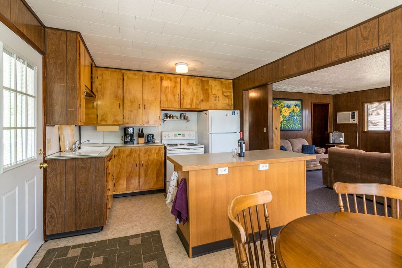 101 Viewpoint Rd - Photo 2 of 50