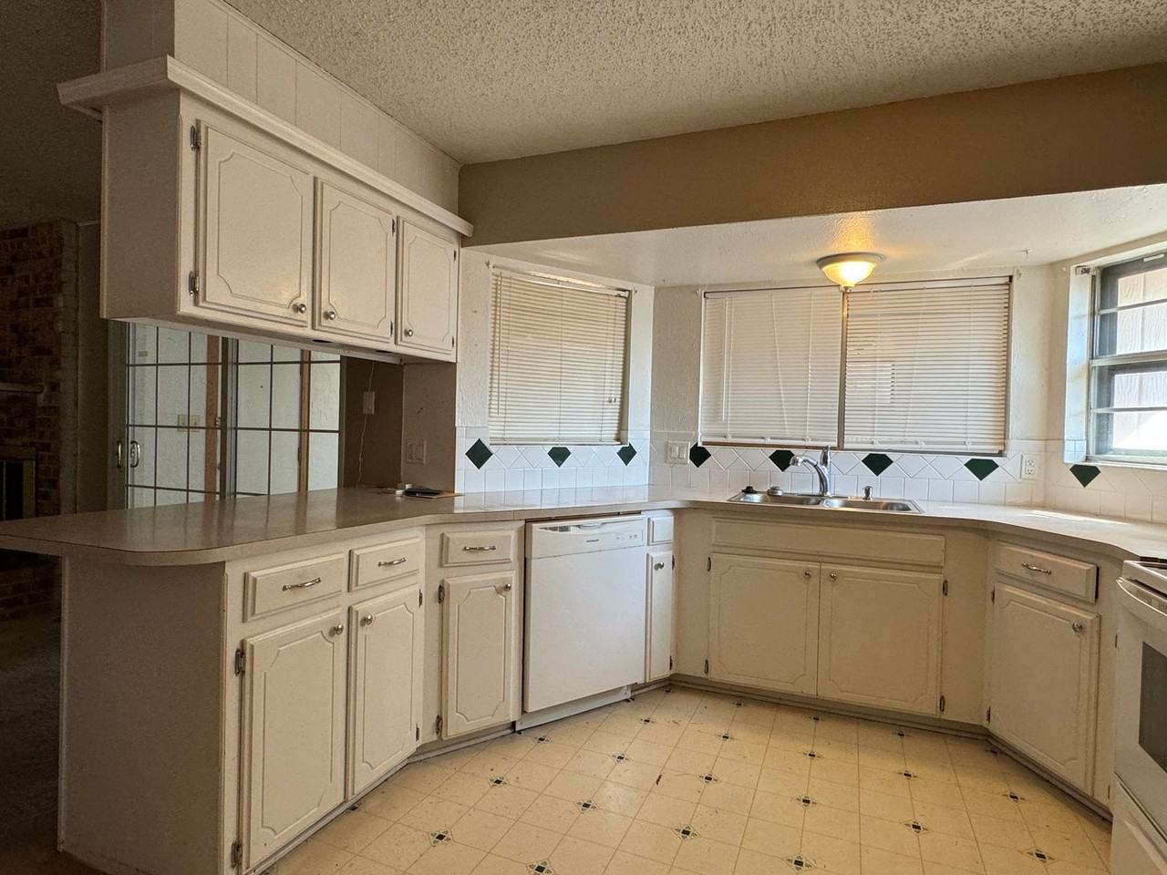 7909 Nw Terrace Hills Blvd - Photo 3 of 14