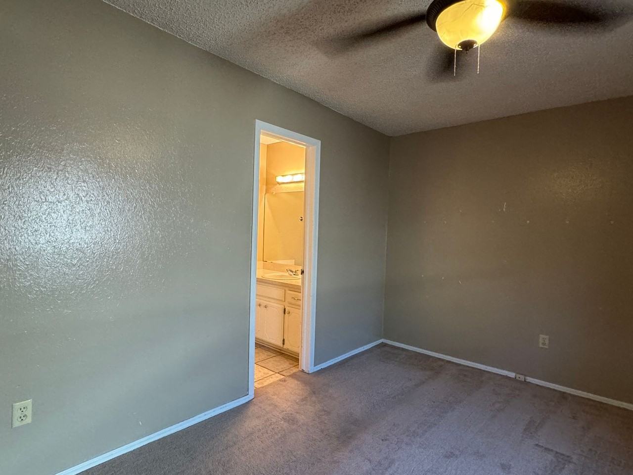 7909 Nw Terrace Hills Blvd - Photo 5 of 14