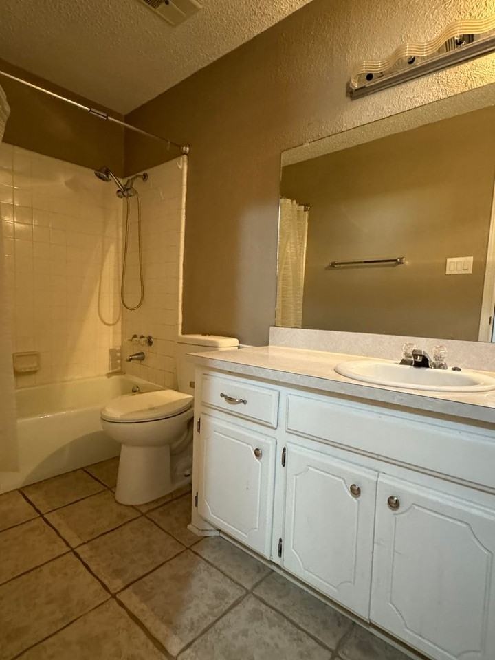 7909 Nw Terrace Hills Blvd - Photo 6 of 14