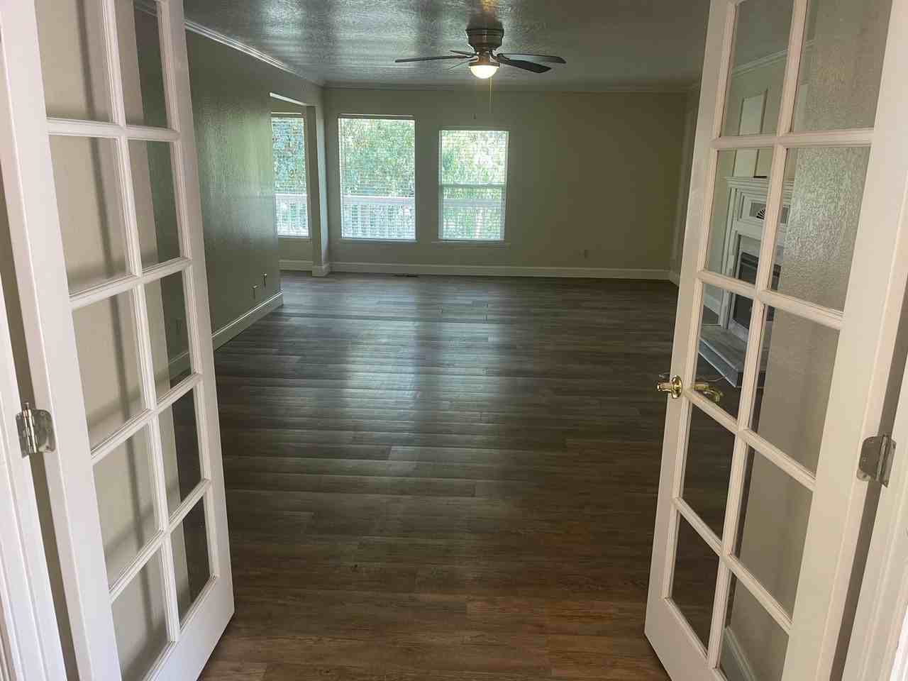 7469 Gabor St - Photo 6 of 50