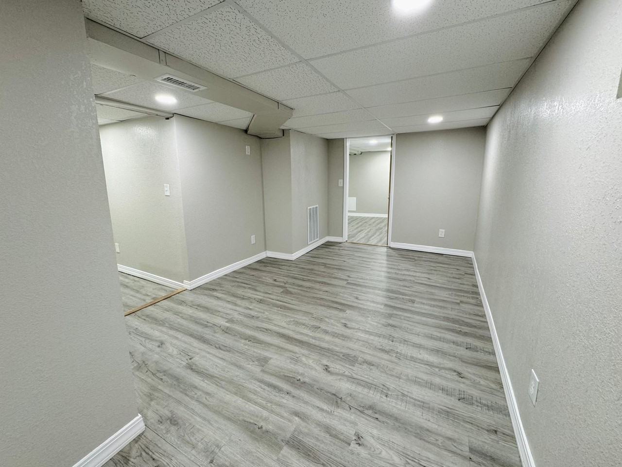 1706 Avenue B - Photo 2 of 6