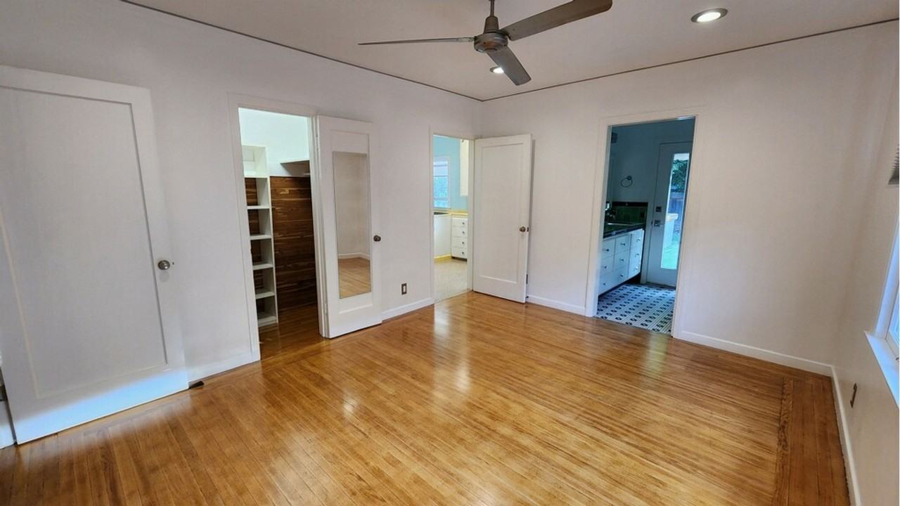 935 Swanston Dr - Photo 5 of 10