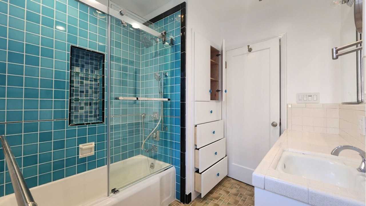 935 Swanston Dr - Photo 6 of 10