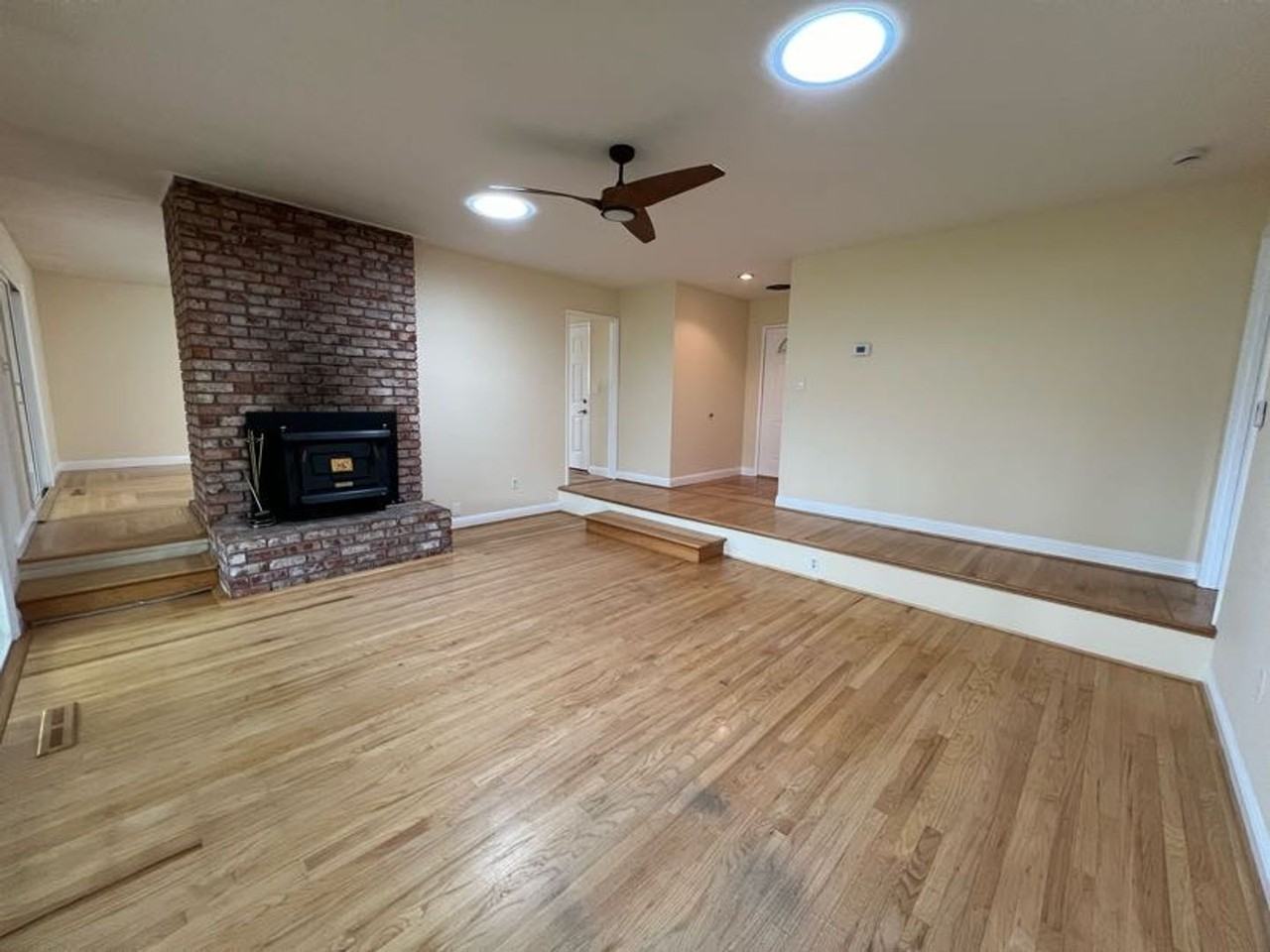 285 Hershner Ct - Photo 3 of 32