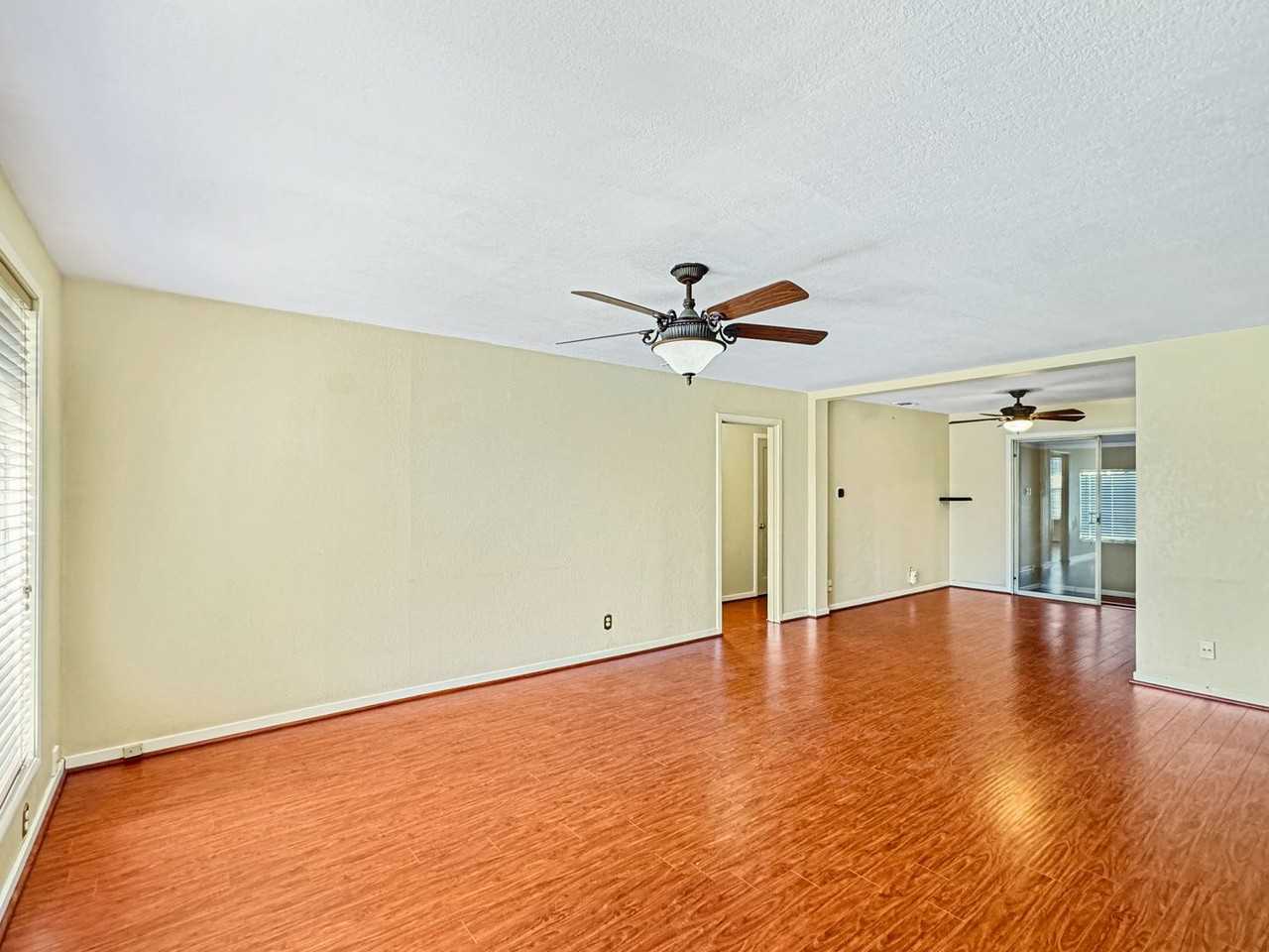 2541 Butano Dr - Photo 2 of 23