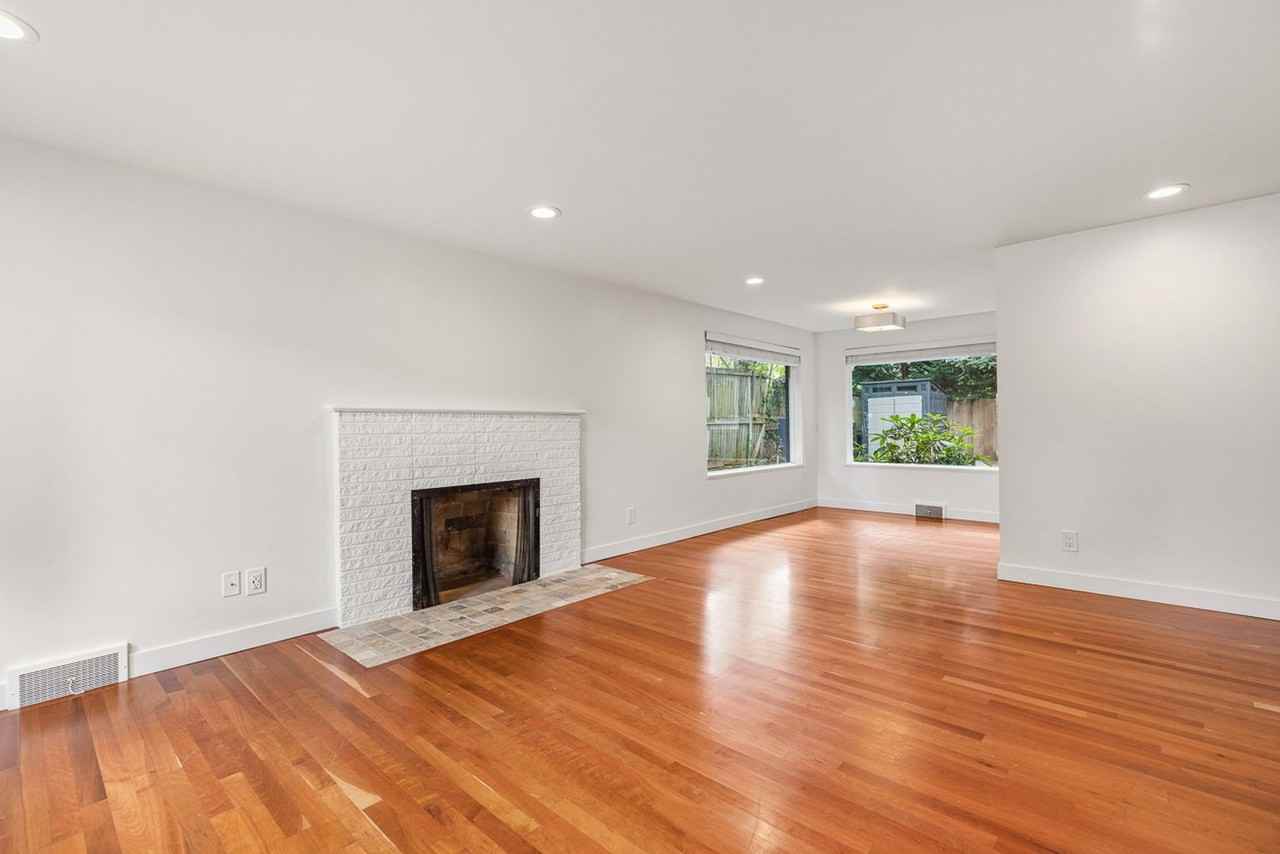 2955 72nd Ave Se - Photo 3 of 20