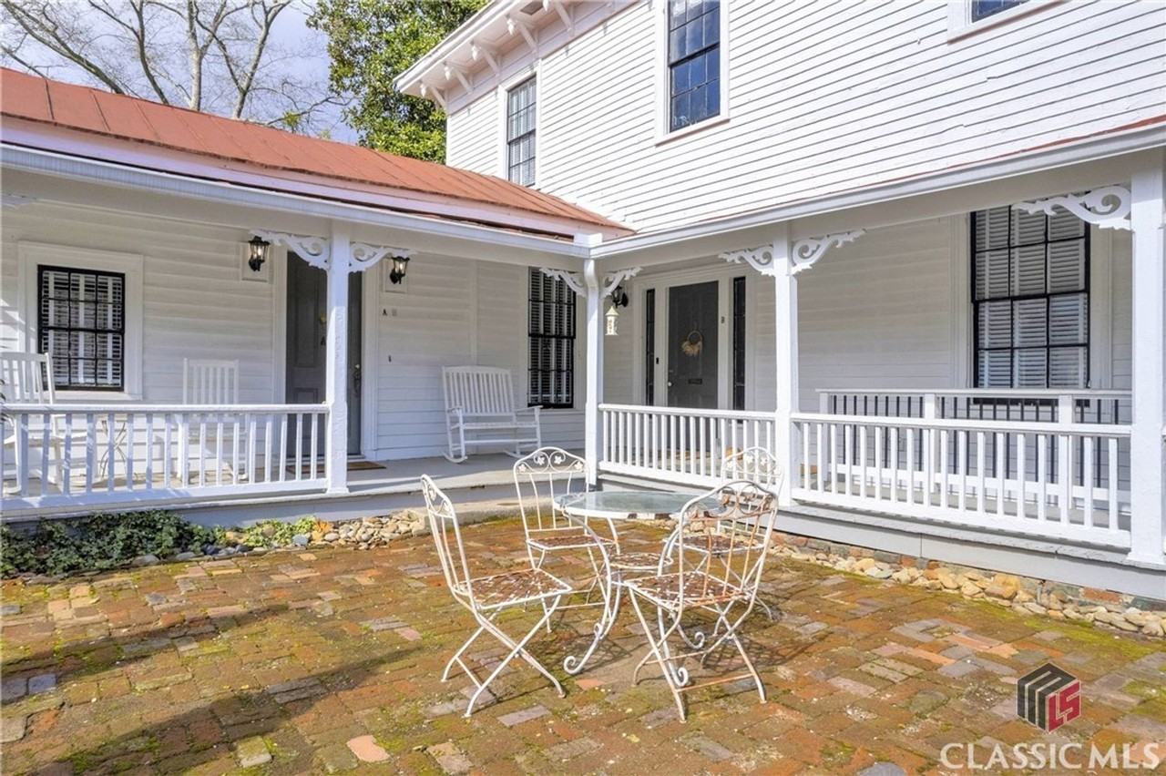 365 S Church St - Photo 3 of 12