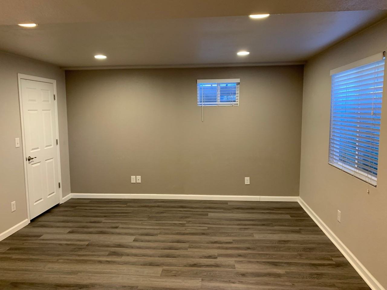 855 W Chestnut Cir - Photo 3 of 3