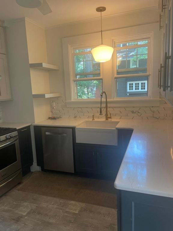 145 Leland Rd - Photo 6 of 17