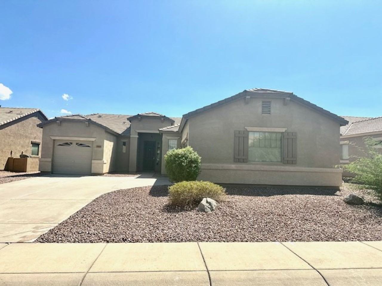 17605 W Crocus Dr - Photo 2 of 24