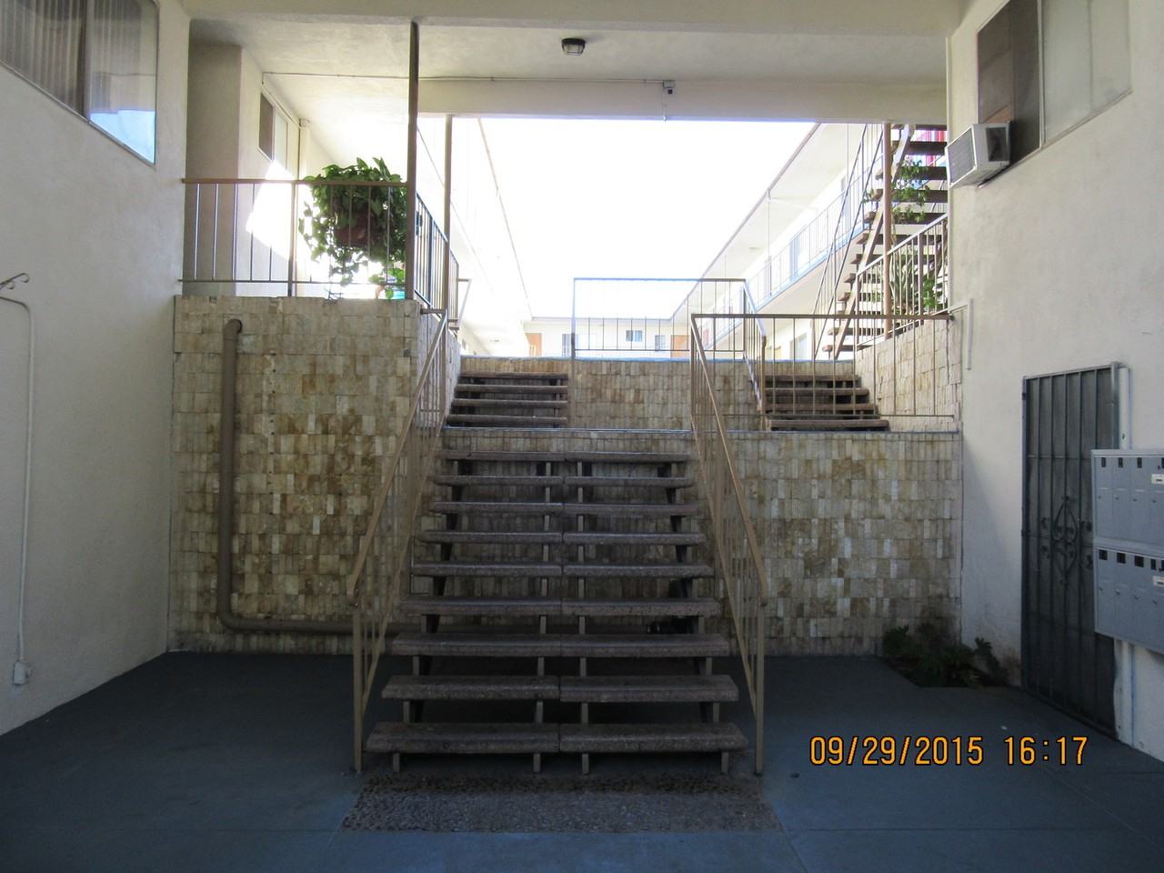 129th St - Photo 7 of 13