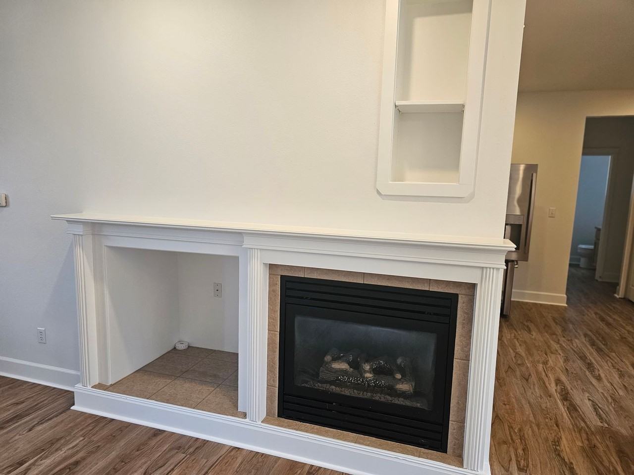 1521 Cottonwood Ave - Photo 5 of 22