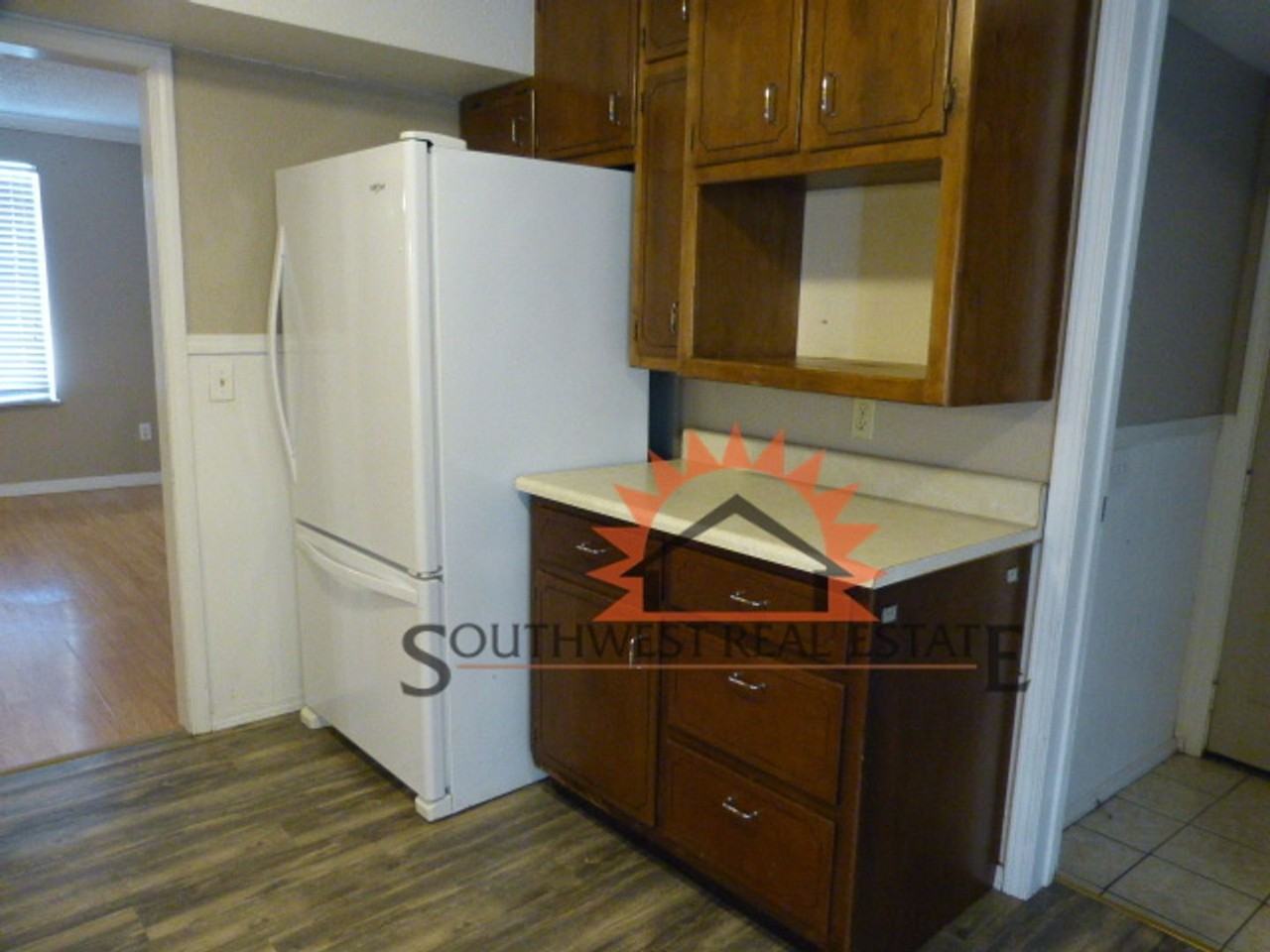 501 E 2nd St - Photo 4 of 18