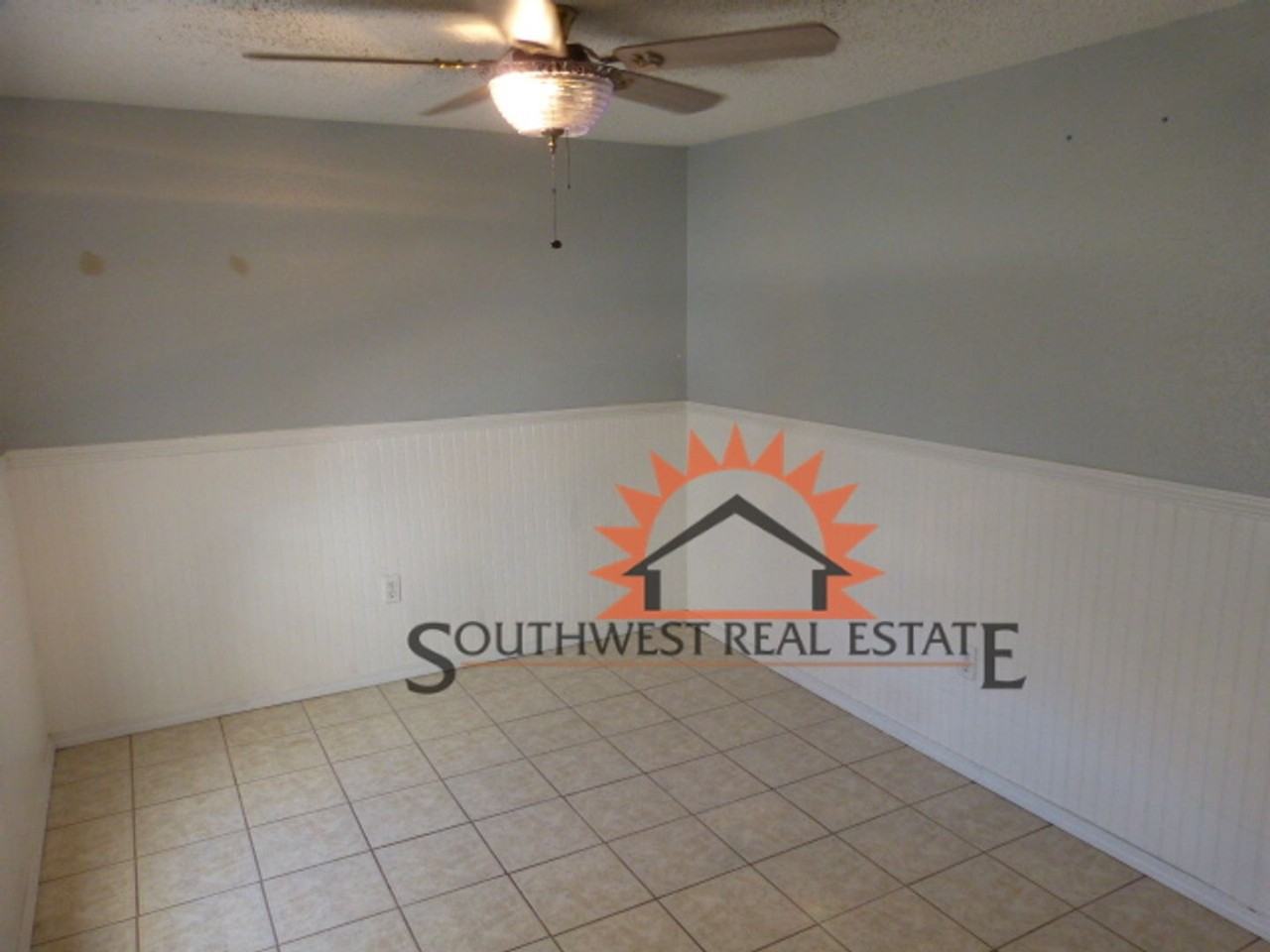 501 E 2nd St - Photo 5 of 18