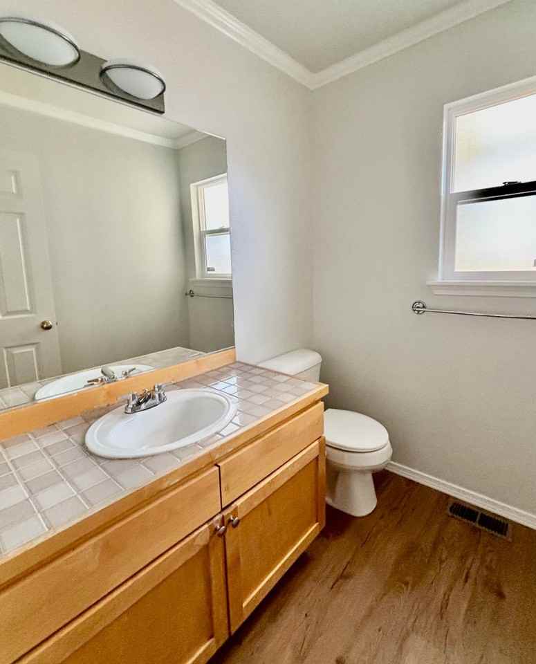 13423 135th Ave Ne - Photo 7 of 19