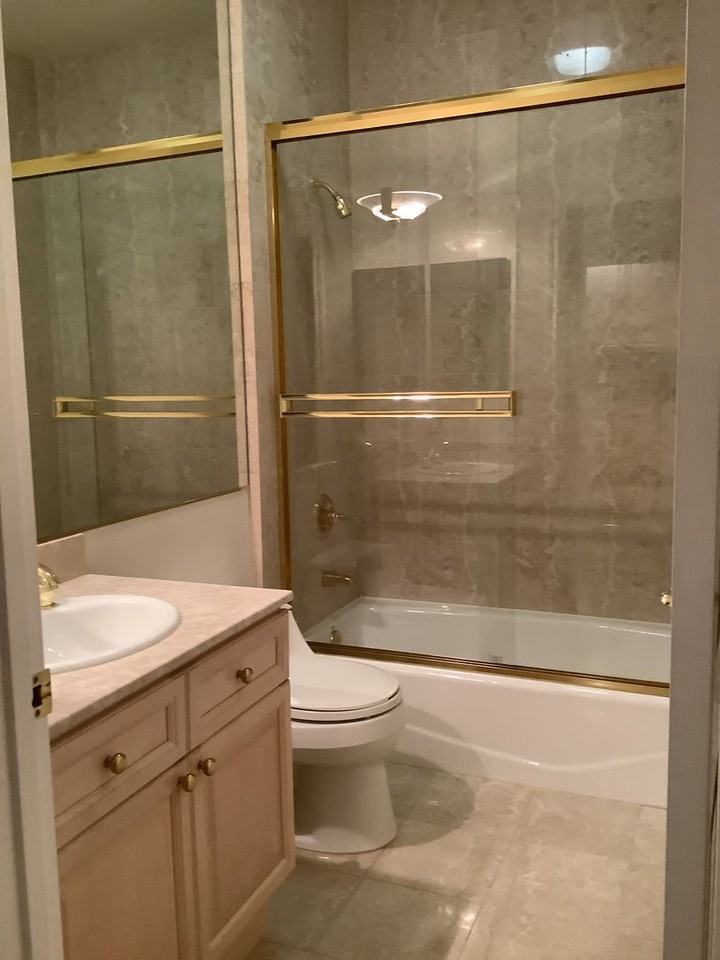 153 N San Mateo Dr #104 - Photo 3 of 10