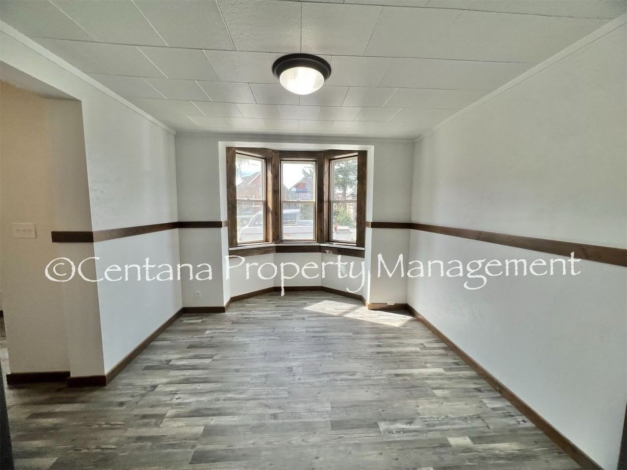 521 Birch St - Photo 5 of 24