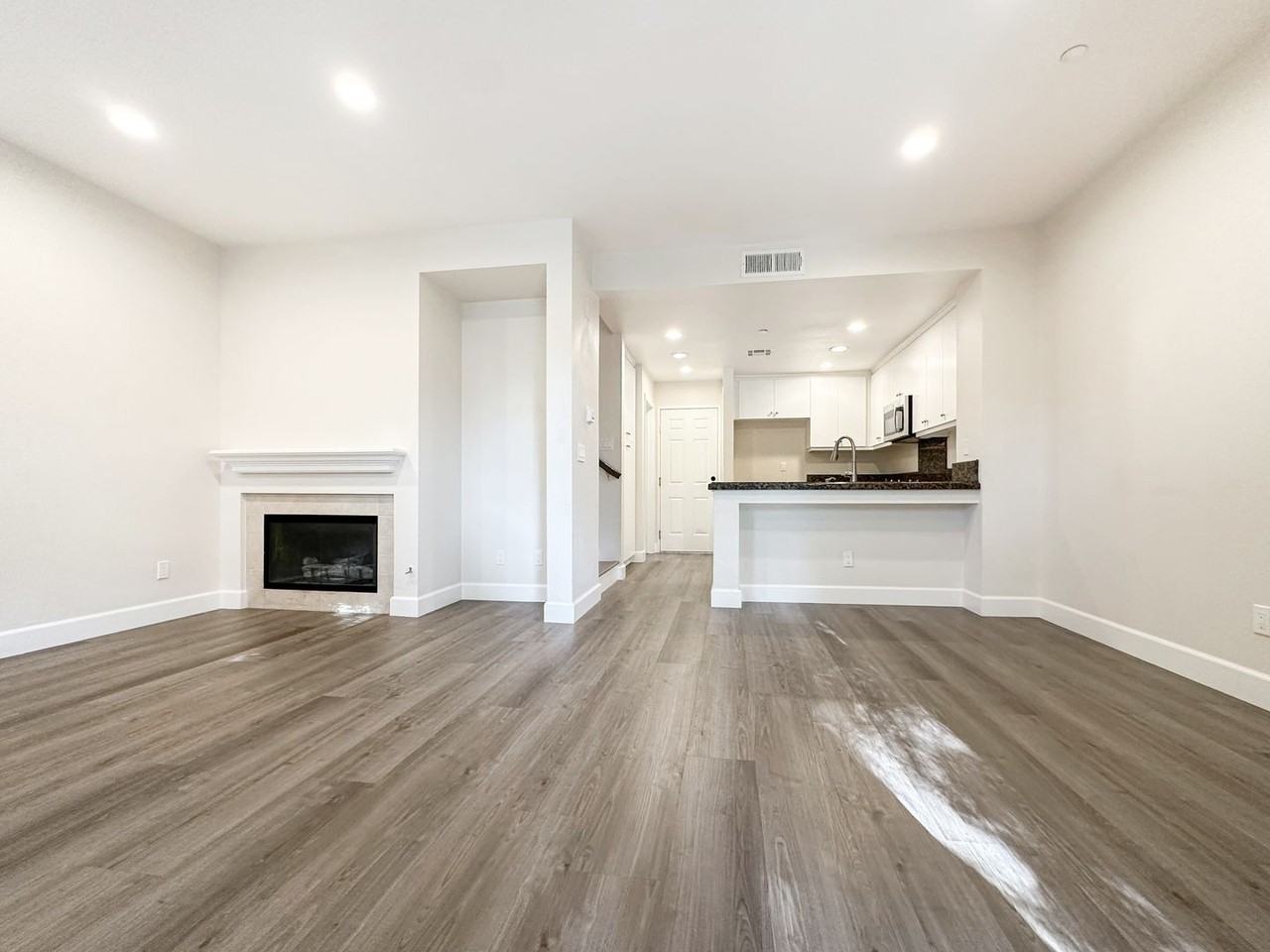 203 Calle Campanero - Photo 2 of 25