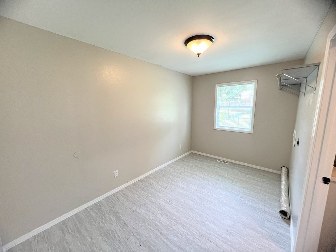 21090 Larson Rd - Photo 6 of 15