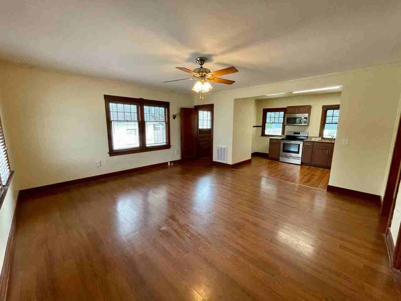 5108 Fawcett Ave - Photo 3 of 11