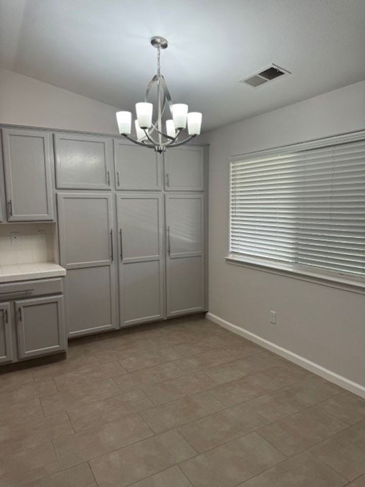 12325 Lavina Ave - Photo 3 of 20