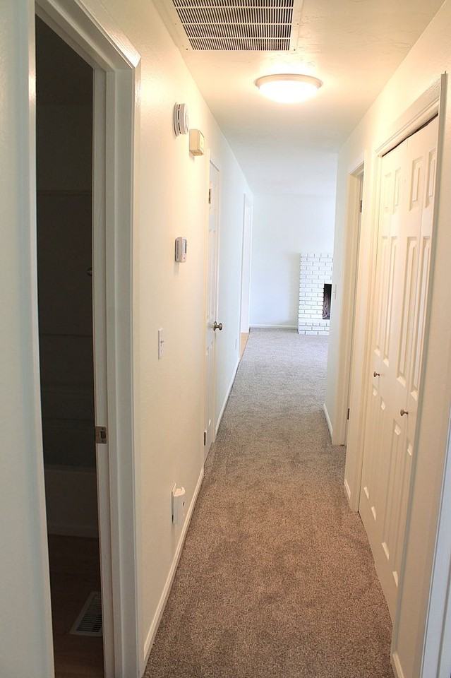 2093 S Manitou Ave - Photo 7 of 15