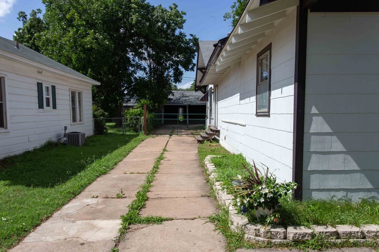 1710 Pearl Ave - Photo 3 of 30