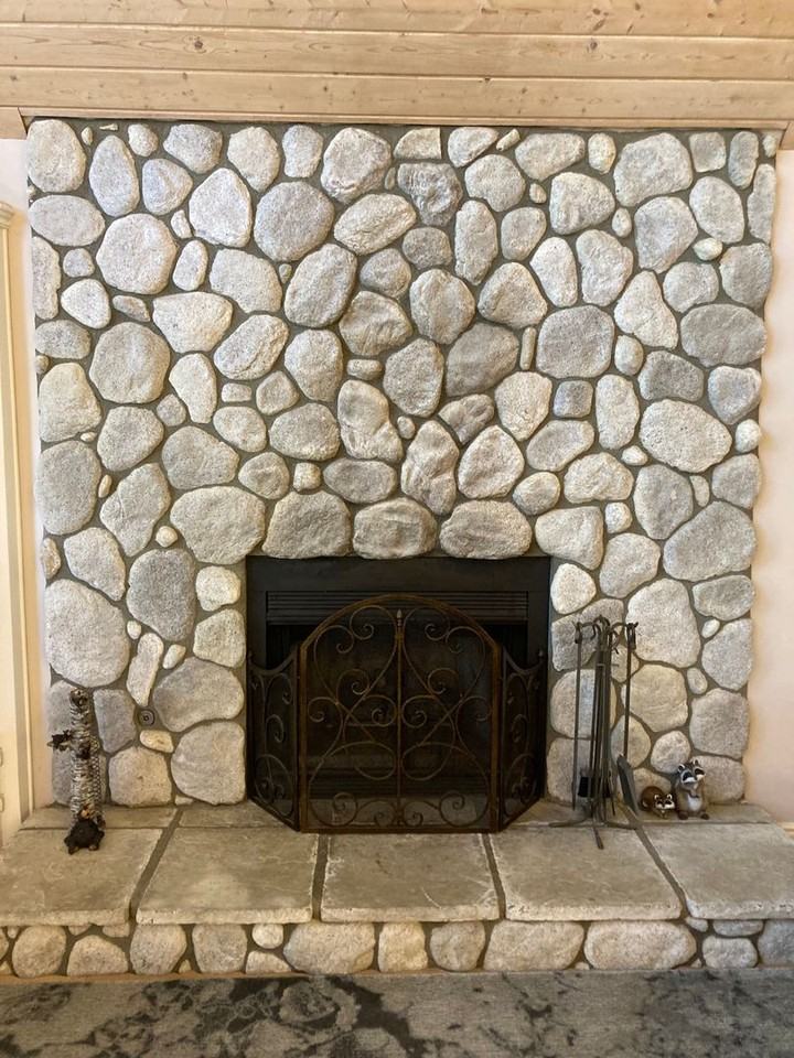 1050 Carousel Rd - Photo 5 of 30