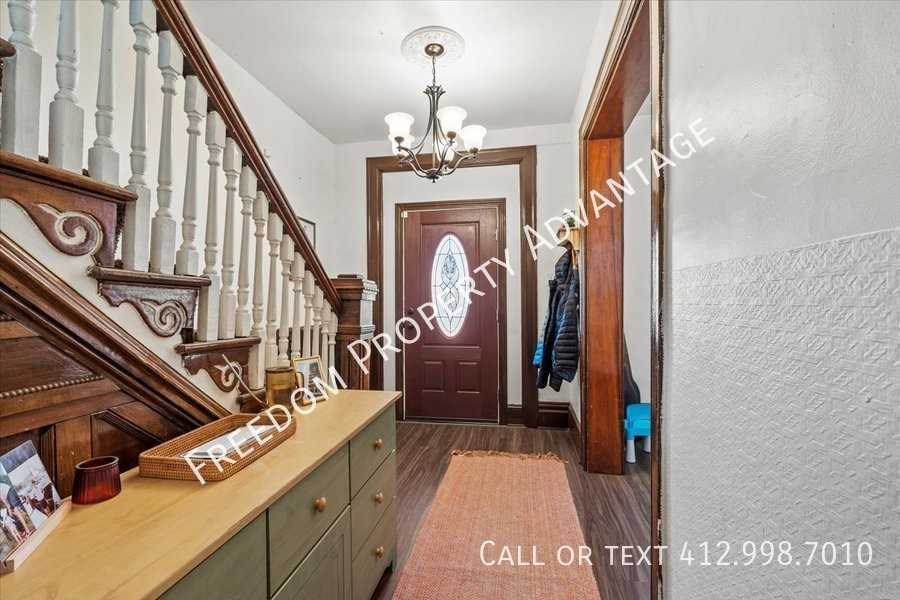 1113 Chartiers Ave - Photo 3 of 21