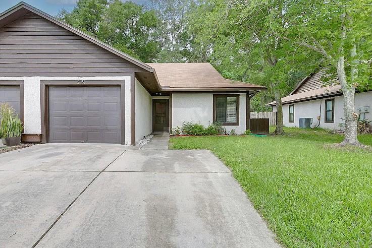 2136 Derringer Cir W - Photo 3 of 17