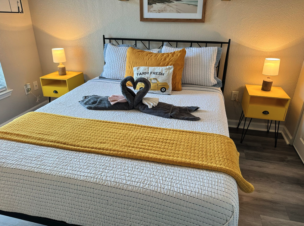 3103 8th Ave #1402 - Photo 3 of 23