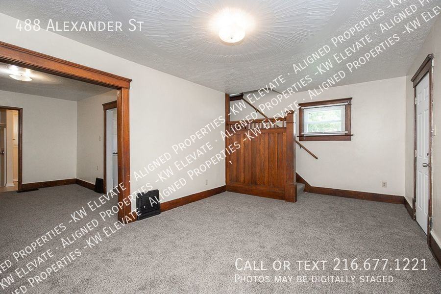 488 Alexander St - Photo 7 of 28
