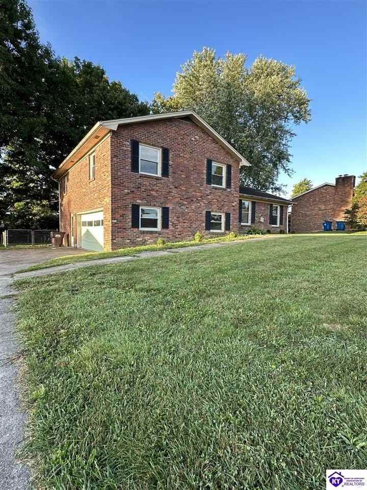 1025 Shawnee Dr - Photo 2 of 11