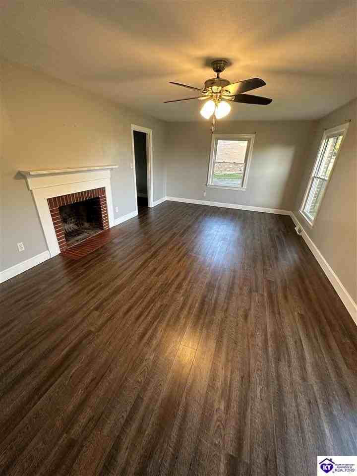 1025 Shawnee Dr - Photo 3 of 11