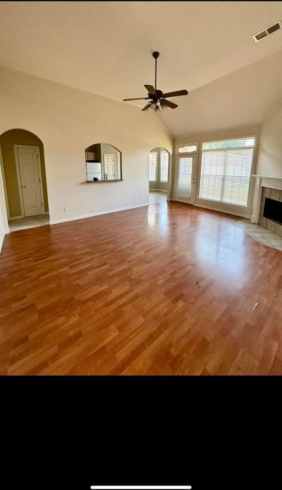 8240 Blue Lagoon Dr - Photo 4 of 22