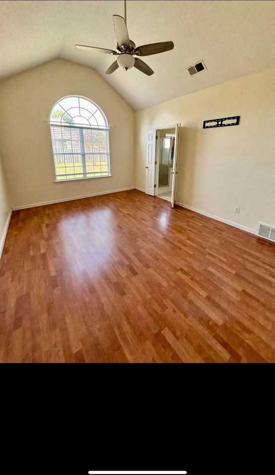 8240 Blue Lagoon Dr - Photo 5 of 22