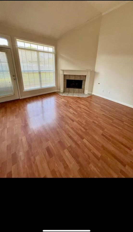 8240 Blue Lagoon Dr - Photo 6 of 22