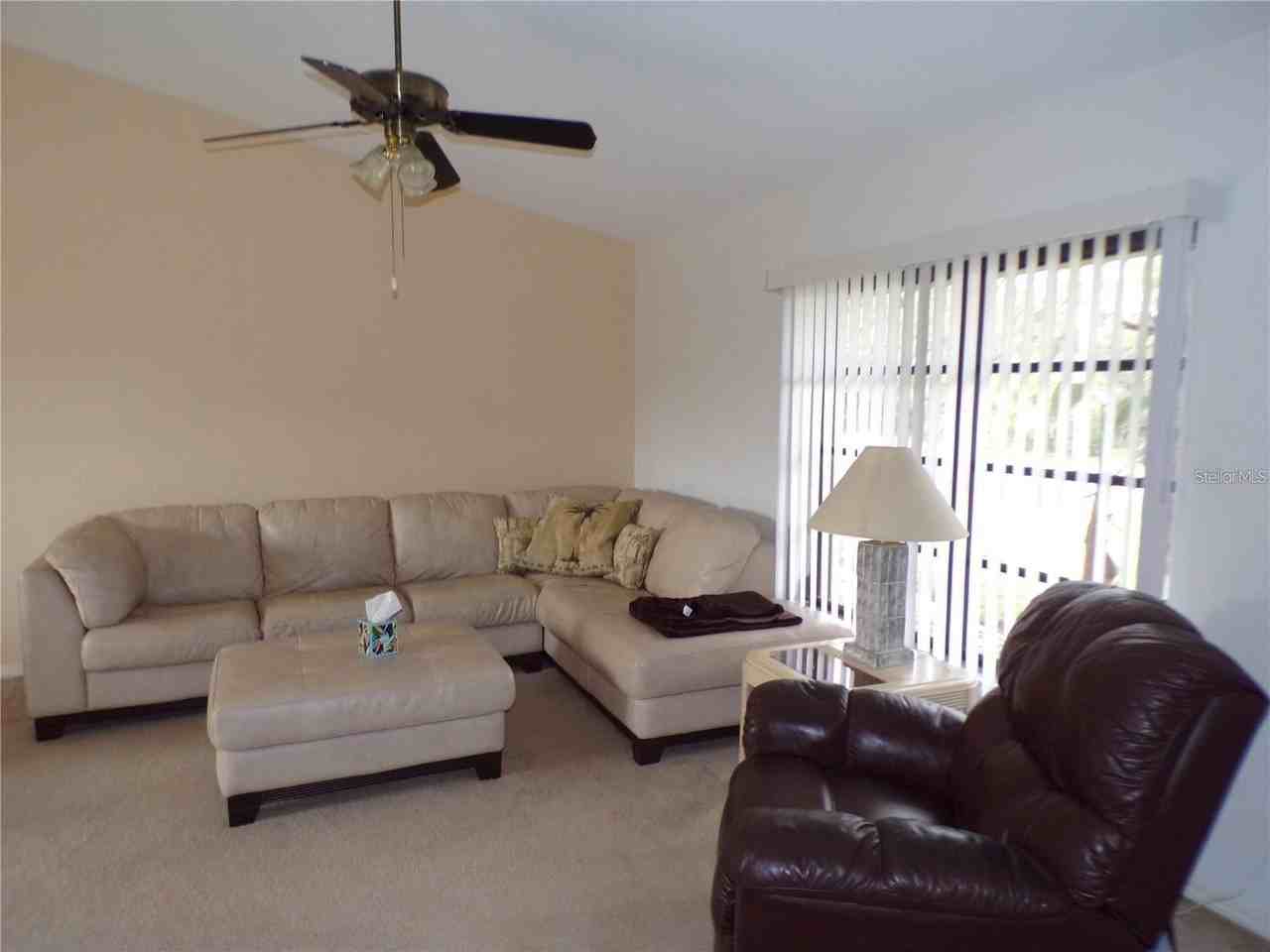 1011 Tropical Ave Nw - Photo 7 of 20