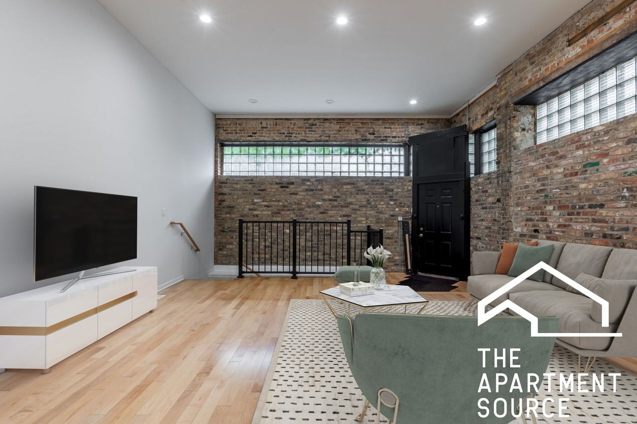 2701 W Thomas St #1 - Photo 2 of 35